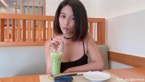 Asian Girl Piss Porn - Asian Girl Flashing Butt Plug and Quick Pee at a Restaurant - Porner.TV