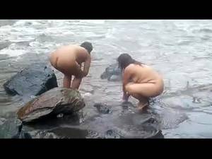 indian nude bathing beauty - 
