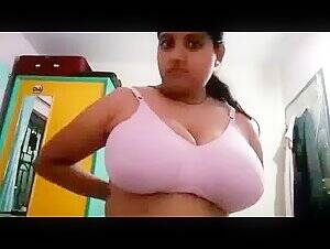big tit indian college - Big Boob Indian College Girl Ankita In Pink Lingerie, Playing With Football  Sie Big Boobs and Sucking Them - ChiggyWiggy.Com