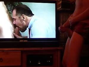 Girl Masturbating To Gay Porn - Norwegian daddy watching gay porn - august 2015 - anybunny.com