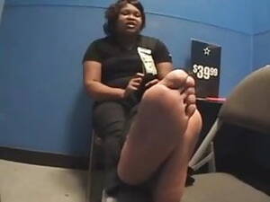 Big Ebony Feet Porn - Free Big Ebony Soles Porn Videos (429) - Tubesafari.com