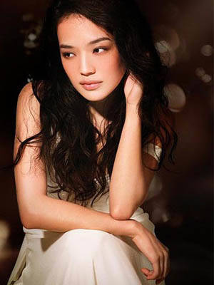 Beautiful Chinese Porn Actress - She began in the softcore porn modelling industry, appearing on the cover  of Penthouse Hong Kong for February 1995 issue and the Chinese edition of  Playboy ...