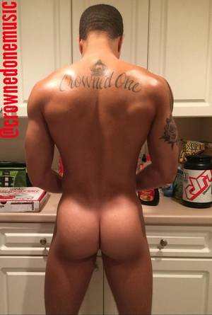 naked black thug ass - nude dude in my kitchen