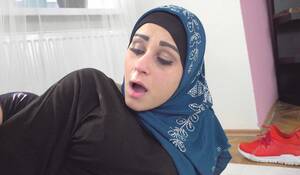 Muslim Praying Porn - Muslim woman got the cock in her mouth instead of a prayer photo set - OK. PORN