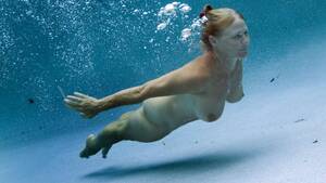 cute asian naked underwater - Underwater swimming nude - 70 photo