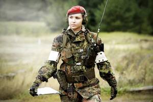 Nazi Military Women Porn - Female Bundeswehr OpInfo soldier leads a military exercise in  Germany[800x533] : r/MilitaryPorn