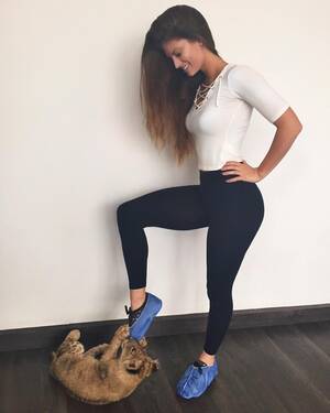 Hannah Stockings Porn - Hannah Stocking on Instagram: â€œCub life â€ | Hannah stocking, Instagram,  Comentarios