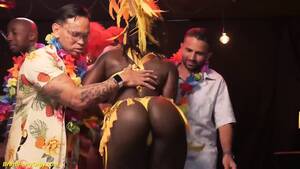 Brazilian Carnaval Anal - Brazilian Carnaval Anal Squirting Orgy - EPORNER