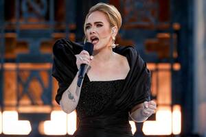 Adele Singer Porn - Adele says Las Vegas shows are still happening this year