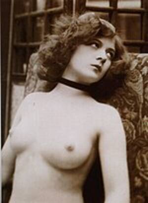foto vintage nudist - History of erotic depictions - Wikipedia