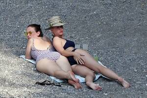 Katy Perry Foot Porn - Bikini-clad Katy Perry takes to the water in Italy | Daily Mail Online