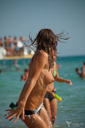 hot naked lesbian beach - Pussy on Beach â€“ Nude Lesbian Beach Â» Amateur In Action