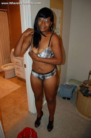 aged ebony swingers pictures - ebony swingers gorgeous young ebony milf has perfect tits and natural h