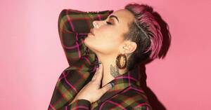 lesbian porn demi lovato - Is Demi Lovato Gay? The Singer Has Come out as Non-Binary and More