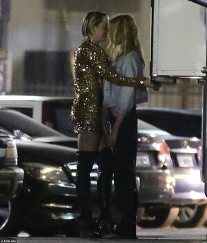 hot lesbian sex miley cyrus - Miley Cyrus passionately kisses Victoria's Secret Angel Stella Maxwell  after coming out as bisexual | Daily Mail Online