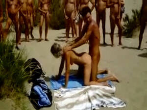 Bizarre Beach Porn - Bizarre: Wild doggystyle bonking at the nudistâ€¦ ThisVid.com