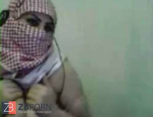 Egyptian Niqab Porn - Arab niqab webcam scandal-with hijab iran or egypt jilbab