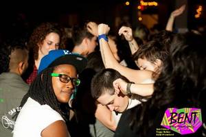 lesbian nightclub - Bar dancing lesbian