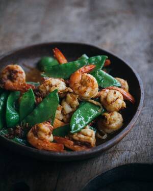 Anna Kou Porn - Prawns & Snow Peas with XO Sauce - Easy Wok Cooking - adamliaw.com |  Recipes, Wok cooking, Lobster recipes