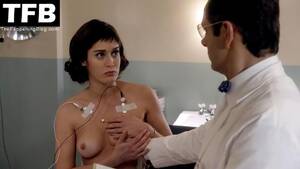 Caplan - Lizzy Caplan Nude â€“ Masters of Sex (4 Pics + Video) | #TheFappening