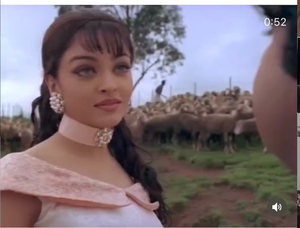 Aishwarya Rai Porn Funny Comments - 26 Years ago Aishwarya rai appeared on celluloid in a double role in a Mani  Ratnam film. Life has come full circle as she plays another dual role in  PS2 in 2023. :