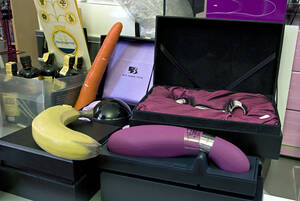 Bizarre Sex Toys Machine - Sex toy - Wikipedia
