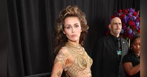 Miley Cyrus Brunette Porn - Miley Cyrus' Outfit Leaves Fans Divided At 2024 Grammy Awards: Photos