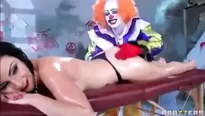 Clown Porn Xxx - Clown Porn Videos of Pierrots Getting to Fuck Pretty Sluts | xHamster
