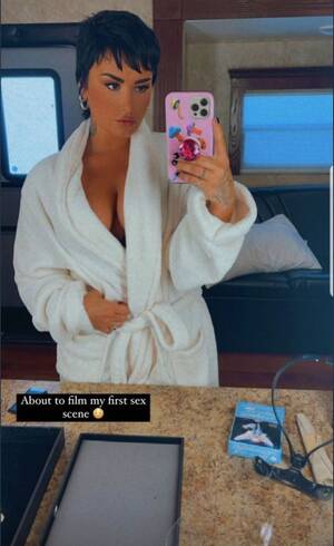 Demi Lovato Photo Racy Sex Tape - Demi Lovato shares sexy selfie after filming their first-ever sex scene â€“  Socialite Life