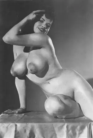 Busty Retro Porn - Busty vintage nude poser with puffies nude porn picture | Nudeporn.org