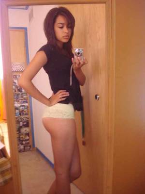 latina ass selfie nude - 