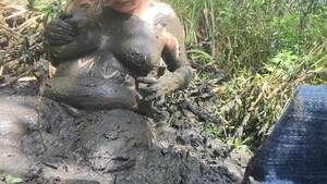 fat girl naked mud - Mud play: BBW gets muddy - ThisVid.com