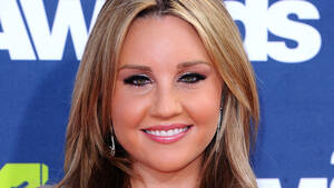 Amanda Bynes Smoking Meth - Amanda Bynes Opens Up About Drug Abuse, Retiring From Acting â€“ The  Hollywood Reporter