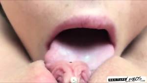 face burried in fat pussy lesbians - Blonde Lesbian Teens Buried Their Face So Deep On Each Others Pussy - scene  9