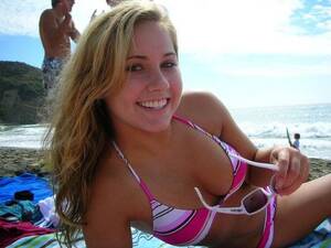 Beach Blonde Bikini Porn - Blonde teen at the beach | Bikini Pictures | Hot Babes