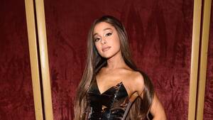 Naked Ariana Grande Porn Captions - Ariana Grande Teases '7 Rings' Music Video With Sexy New Snaps | whas11.com
