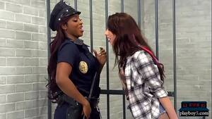 Girl Cop Porn - Black female cop strapon fucked by a hot teen inmate - XVIDEOS.COM