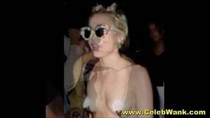 Miley Cyrus Lesbian Ass Eating - Miley Cyrus Eating Pussy Porn Videos | LetMeJerk