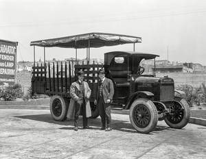1920s Vintage Car - 1920 Day-Elder Model C Stake Truck