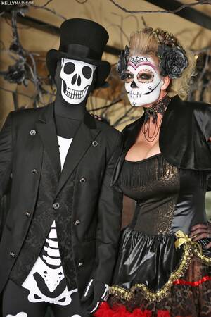 Day Of The Dead Porn - â–· Kelly Madison in Day of the Dead (Photo 3) | Porn Fidelity