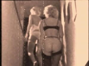 1950 Vintage Porn Peeping Tom - walk 1950s style - PORNORAMA.COM