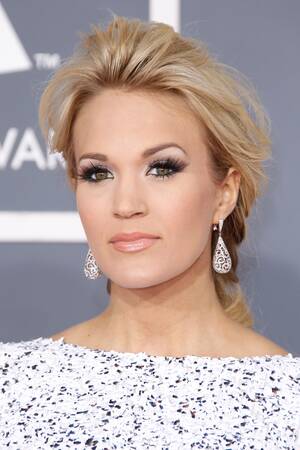 Carrie Underwood Black Porn - Carrie Underwood Best Hair Makeup Over The Years