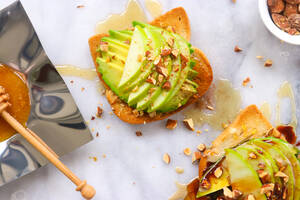 Honey Food Sex - Apples and Honey Avocado Toast | What Jew Wanna Eat