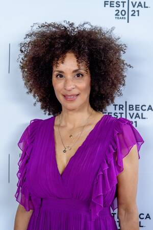 Karyn Parsons Lesbian Porn - 61 Best Teen TV Shows | POPSUGAR Entertainment UK