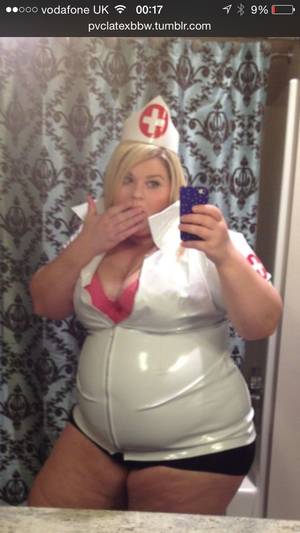 bbw latex girl - Off your phone!