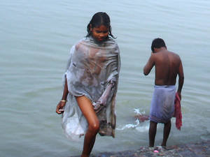 indian bathing nude - 