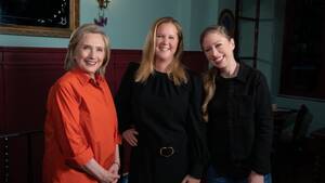 chelsea clinton upskirt - Gutsy Review: Hillary Clinton, Chelsea Clinton Go On Late Women's March