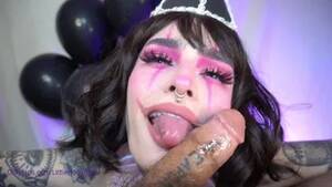 Cute Clown Girl Sexy - Sexy Clown Girl Porn Videos (1) - FAPCAT
