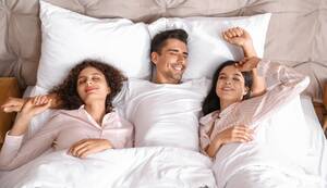 Girls Do Porn Threesome - 21 Must-Know Ways to Ask Someone for a Threesome & Join You In Bed