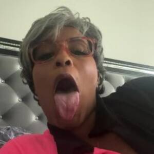 black granny fun - Granny Ebony - Porn Photos & Videos - EroMe